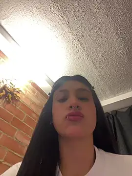 Snapshot of Babeel_ chatting on June 24, 2026, 4:33 am Babeel online show from June 24, 2026, 4:33 am