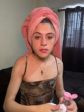 Lia fire online show from May 24, 2026, 6:41 pm