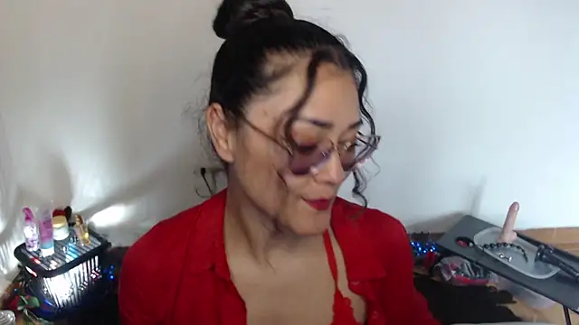 Snapshot of FreyaRouge chatting on June 12, 2026, 5:10 pm FreyaRouge online show from June 12, 2026, 5:10 pm