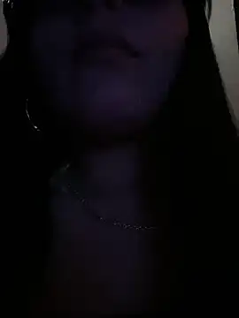 SamanthaColen  online show from May 13, 2026, 7:43 pm