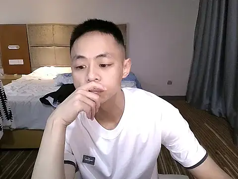 Snapshot of davidboys chatting on April 28, 2026, 4:17 am davidboys online show from April 28, 2026, 4:17 am