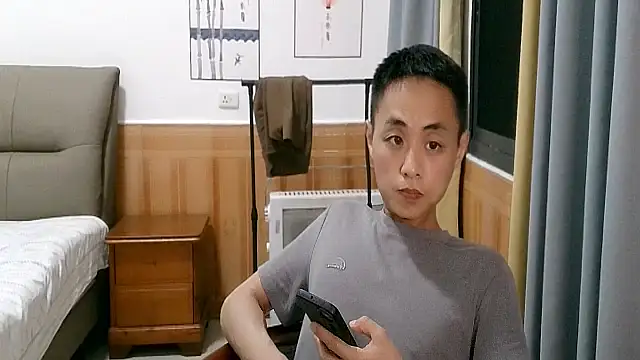 Snapshot of davidboys chatting on May 18, 2026, 4:56 pm davidboys online show from May 18, 2026, 4:56 pm
