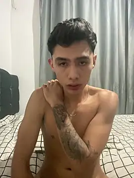 Snapshot of jmaxter chatting on April 13, 2026, 5:11 am jmaxter online show from April 13, 2026, 5:11 am