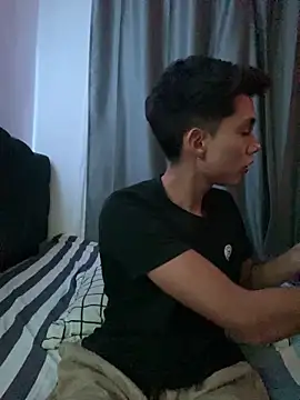 Snapshot of jmaxter chatting on April 8, 2026, 4:36 am jmaxter online show from April 8, 2026, 4:36 am