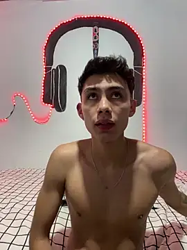 Snapshot of jmaxter chatting on April 14, 2026, 4:50 am jmaxter online show from April 14, 2026, 4:50 am