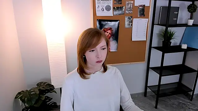 CherryCrushLove online show from April 24, 2026, 6:04 am