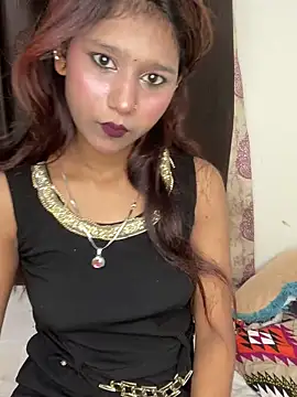 Snapshot of Cutiepie- chatting on April 10, 2026, 5:20 pm Cutiepie- online show from April 10, 2026, 5:20 pm