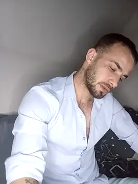 Fabika15 online show from April 6, 2026, 6:53 pm