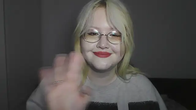 Snapshot of Elayne_Sweet chatting on May 16, 2026, 6:01 am Elayne Sweet online show from May 16, 2026, 6:01 am