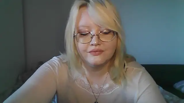 Snapshot of Elayne_Sweet chatting on May 6, 2026, 6:06 am Elayne Sweet online show from May 6, 2026, 6:06 am
