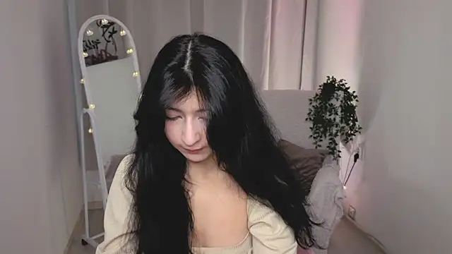 Snapshot of HanamiCei chatting on April 16, 2026, 1:12 pm HanamiCei online show from April 16, 2026, 1:12 pm