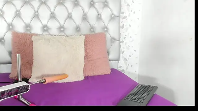 Snapshot of brenda_sofia69 chatting on July 15, 2026, 1:40 pm brenda sofia69 online show from July 15, 2026, 1:40 pm