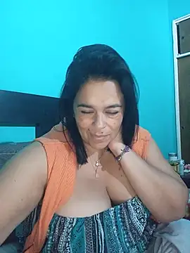 lucianamorocha online show from May 18, 2026, 11:26 am