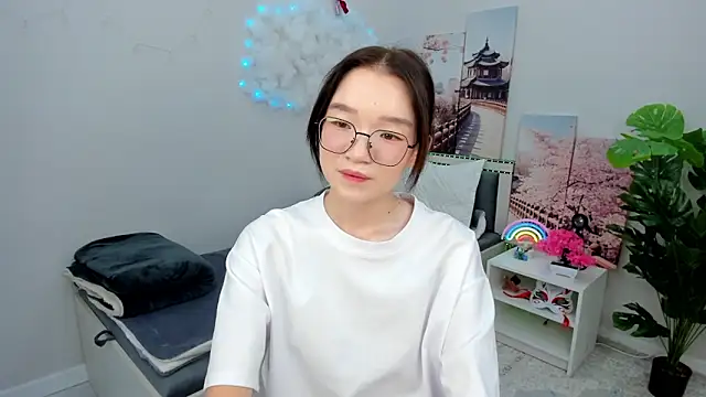 syuri sun online show from June 11, 2026, 2:36 pm