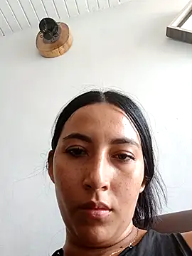 Snapshot of Ann_Houston chatting on May 5, 2026, 5:27 pm Ann Houston online show from May 5, 2026, 5:27 pm