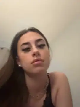 Snapshot of Chloewhiteex chatting on May 2, 2026, 8:25 pm Chloewhiteex online show from May 2, 2026, 8:25 pm