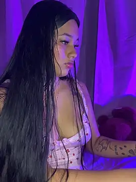 liaa swan online show from May 26, 2026, 12:09 am