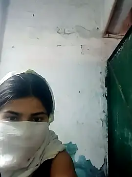 riya12  online show from April 22, 2026, 9:38 am