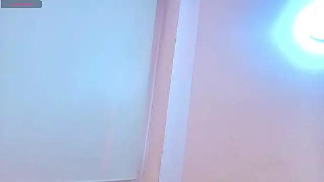 VIOLETTA TAY online show from April 5, 2026, 11:50 am