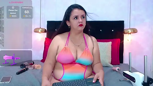 Snapshot of KeiraBrook chatting on April 6, 2026, 6:20 pm KeiraBrook online show from April 6, 2026, 6:20 pm