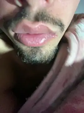 youmeloveyou online show from April 5, 2026, 5:52 pm