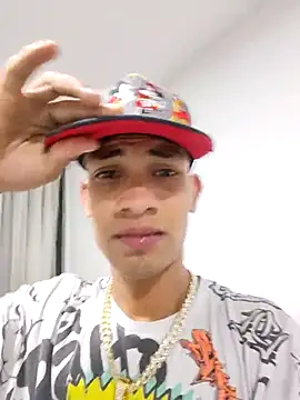 Paiva2122 online show from April 1, 2026, 2:35 am