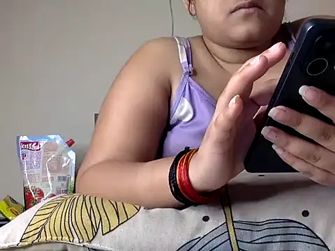 Bitchin Riya online show from June 19, 2026, 8:31 am
