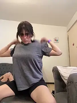 Snapshot of Nathadleche chatting on April 8, 2026, 6:31 pm Nathadleche online show from April 8, 2026, 6:31 pm