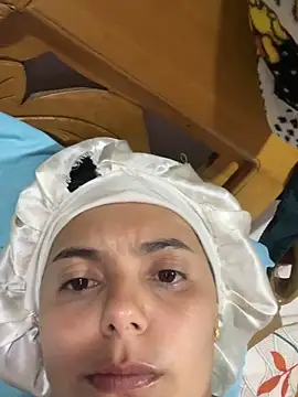 SOFIA BRIZZ online show from April 6, 2026, 2:29 am