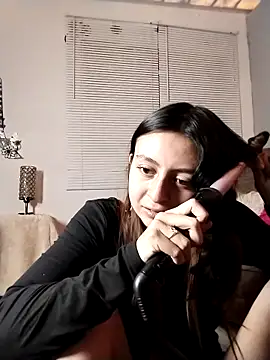 Snapshot of Lala_fluffy chatting on May 9, 2026, 7:50 pm Lala fluffy online show from May 9, 2026, 7:50 pm