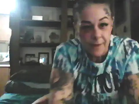 Snapshot of Kitty_bang chatting on April 22, 2026, 12:17 am Kitty bang online show from April 22, 2026, 12:17 am