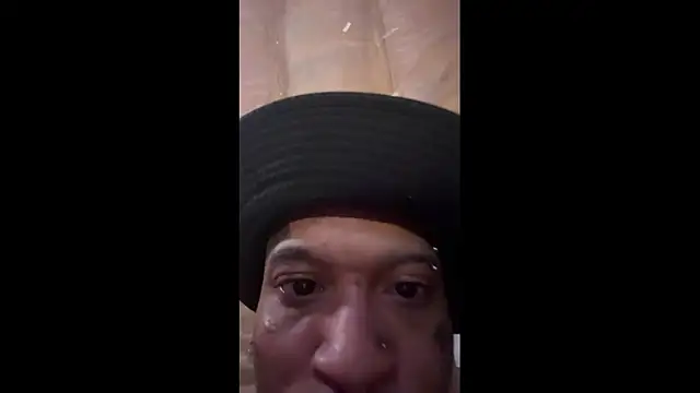Snapshot of JRNBLU44 chatting on May 15, 2026, 8:23 am JRNBLU44 online show from May 15, 2026, 8:23 am