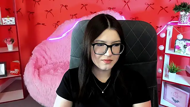 JennyGibson online show from June 3, 2026, 5:08 am