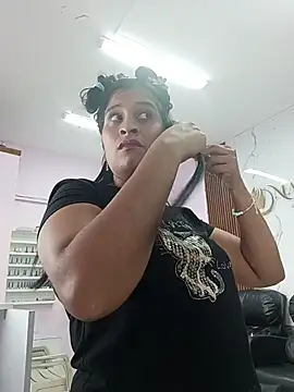 Snapshot of SofiaMendez1_ chatting on May 28, 2026, 2:12 pm SofiaMendez1 online show from May 28, 2026, 2:12 pm
