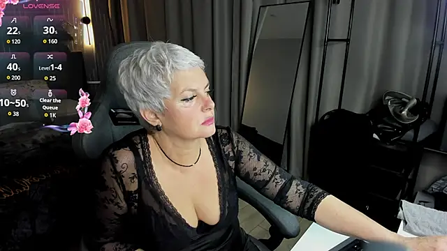Linda Zef1r online show from May 29, 2026, 1:11 am