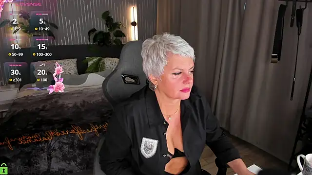 Linda Zef1r online show from May 9, 2026, 1:20 am