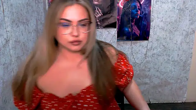 Snapshot of AminaSoul_ chatting on April 13, 2026, 6:50 am AminaSoul online show from April 13, 2026, 6:50 am