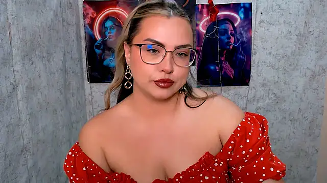 Snapshot of AminaSoul_ chatting on April 17, 2026, 6:49 am AminaSoul online show from April 17, 2026, 6:49 am