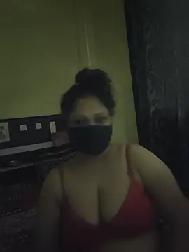 SluttySonam online show from May 15, 2026, 4:43 am