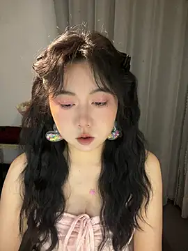 ooooBaby129 online show from April 25, 2026, 1:14 pm