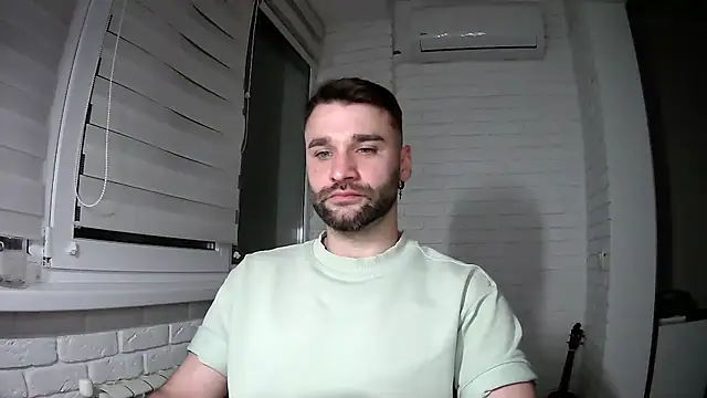 DaddySlava online show from April 1, 2026, 7:11 pm