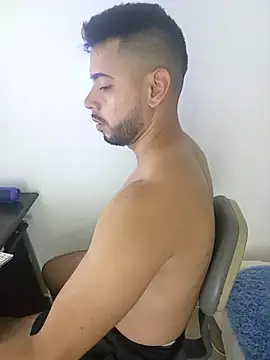 AidenGreyHot online show from April 10, 2026, 1:23 am