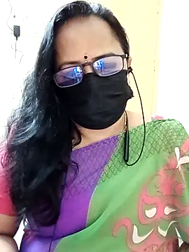 Snapshot of monisha_cam chatting on April 10, 2026, 8:21 am monisha cam online show from April 10, 2026, 8:21 am