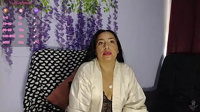 mmDanielamm online show from May 5, 2026, 1:36 pm