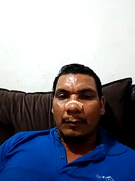 Snapshot of Cristiantx0909 chatting on May 10, 2026, 2:37 am Cristiantx0909 online show from May 10, 2026, 2:37 am