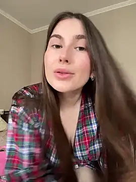 Lindasix online show from May 20, 2026, 8:11 am