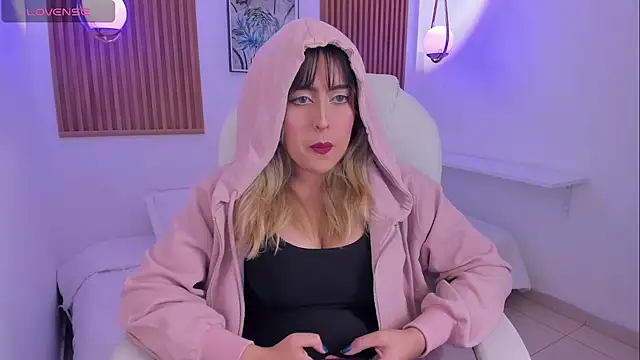 jenny Dream  online show from July 10, 2026, 10:21 pm
