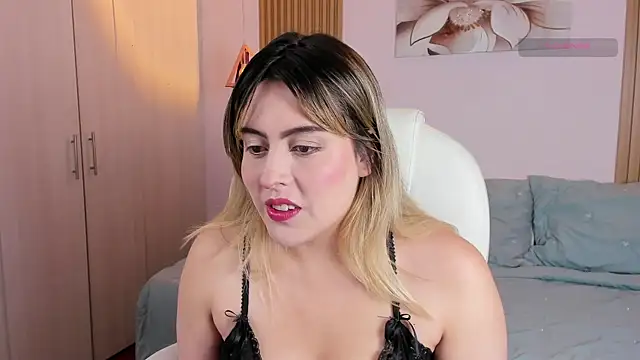 Snapshot of jenny_Dream_ chatting on April 18, 2026, 8:20 pm jenny Dream online show from April 18, 2026, 8:20 pm
