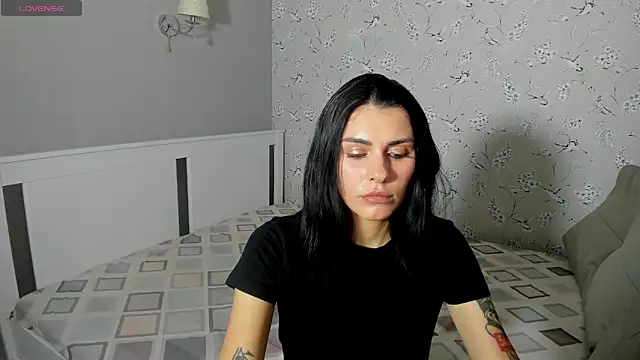 TiaMur  online show from May 28, 2026, 5:30 pm