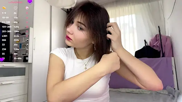 Cute Capricee online show from May 9, 2026, 9:34 am